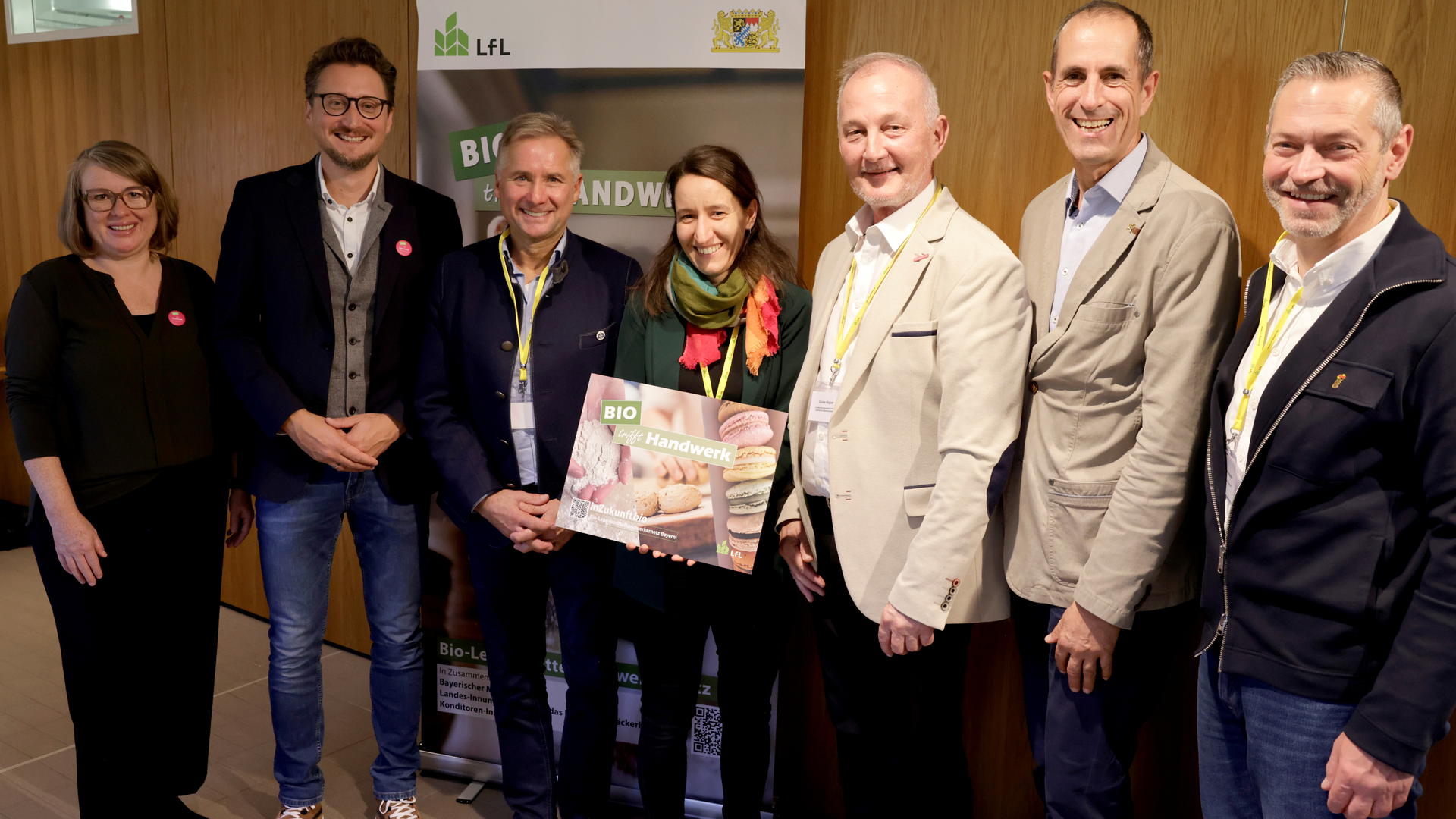Gruppenbild der Akteurinnen und Akteure bei der Präsentation des neuen LfL-Projekts