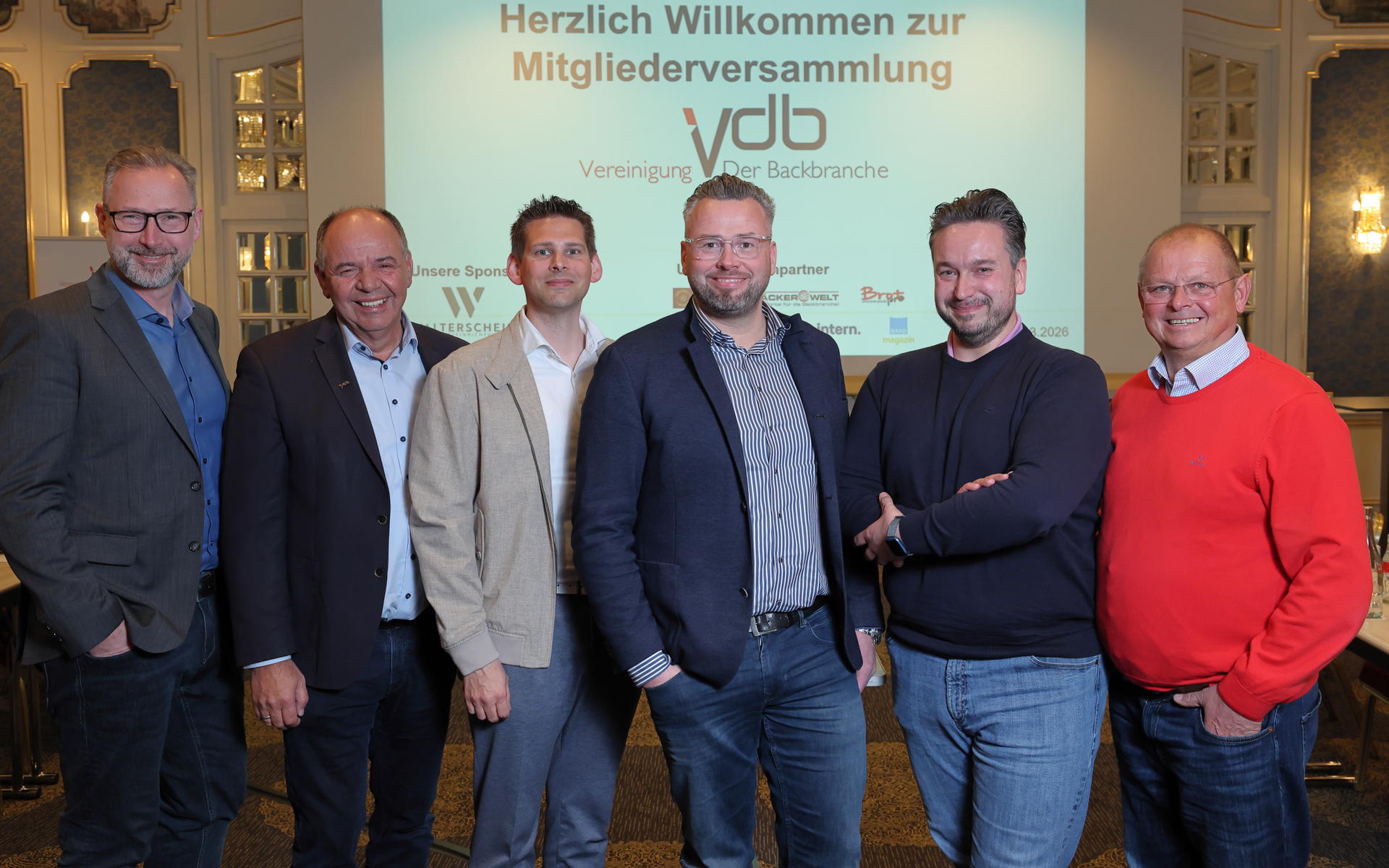 das neu gewahlte prasidium der vdb von links andre bernatzky thomas ludwig henning tau prasident fre